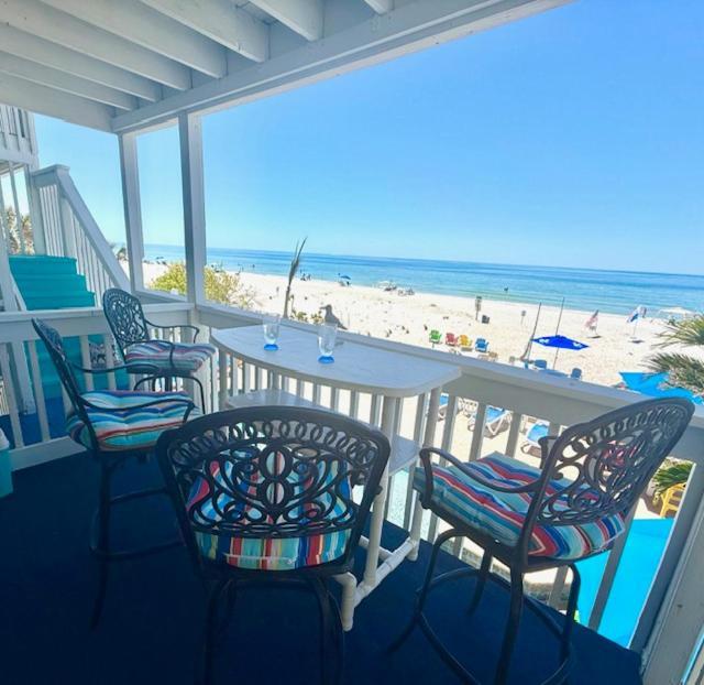 Beachfront Bliss Villas Clearwater Beach Exterior photo
