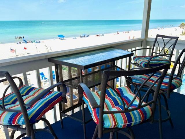 Beachfront Bliss Villas Clearwater Beach Exterior photo