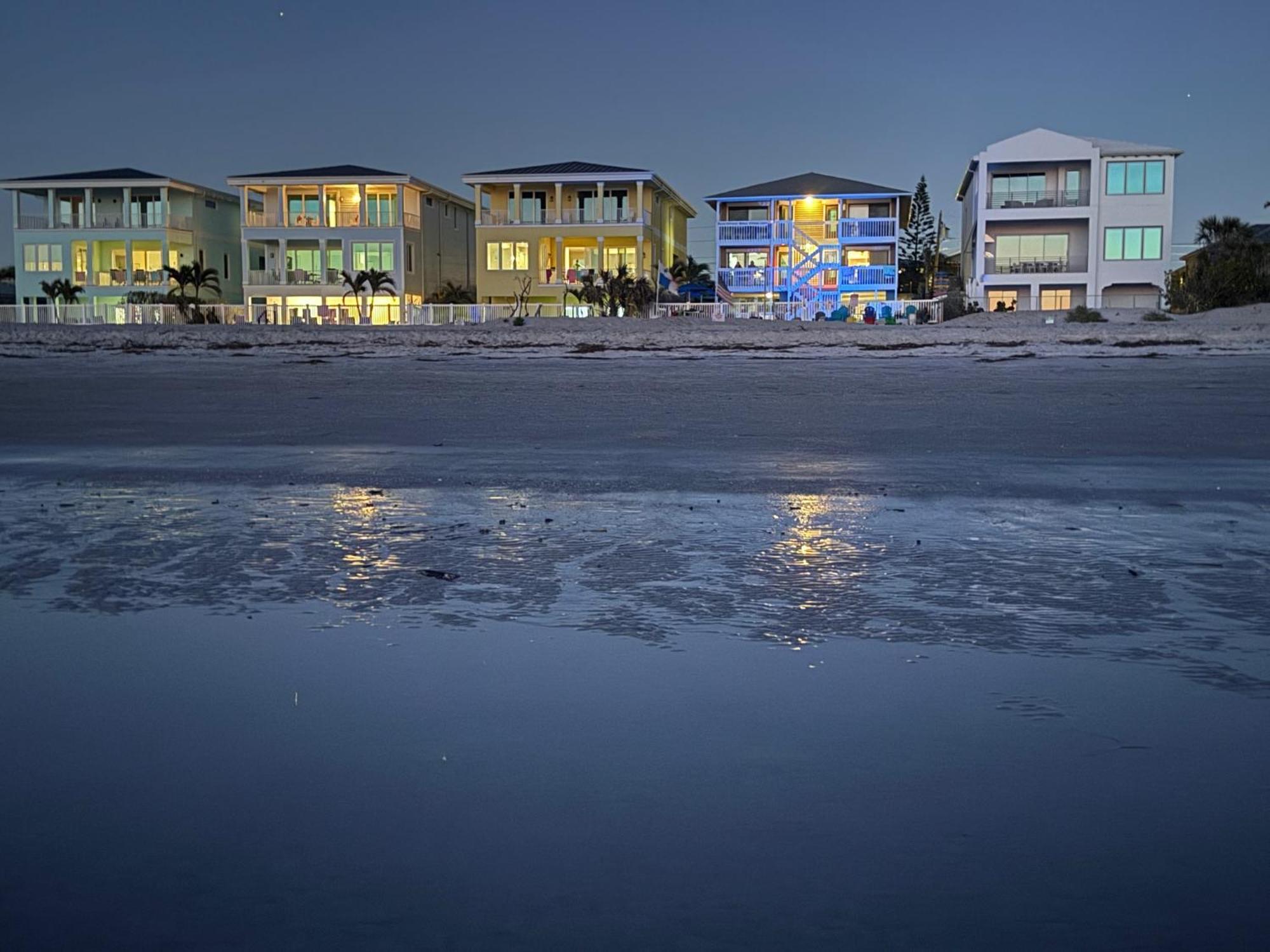 Beachfront Bliss Villas Clearwater Beach Exterior photo